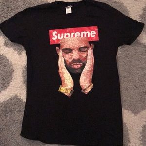 Supreme tee